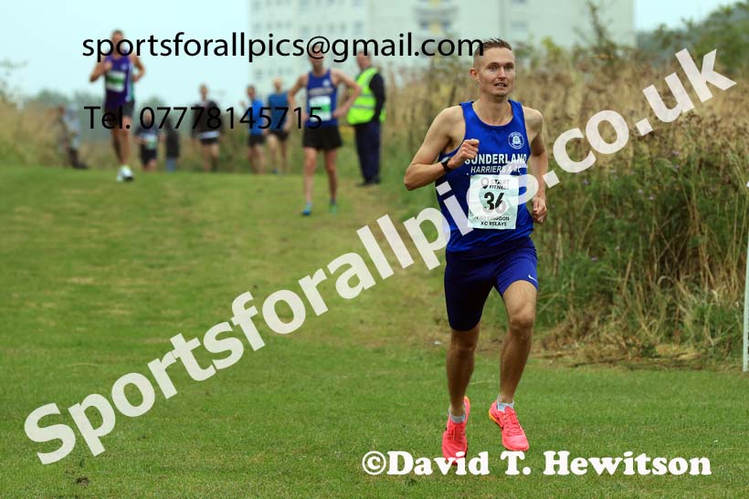 Senior Men and Veterans Relay, 2024 Sunderland XC Relays.  Photo: David T. Hewitson/Sports for All Pics